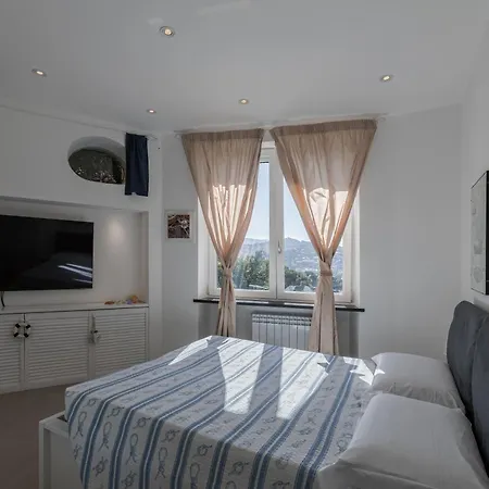 Summer House 度假居